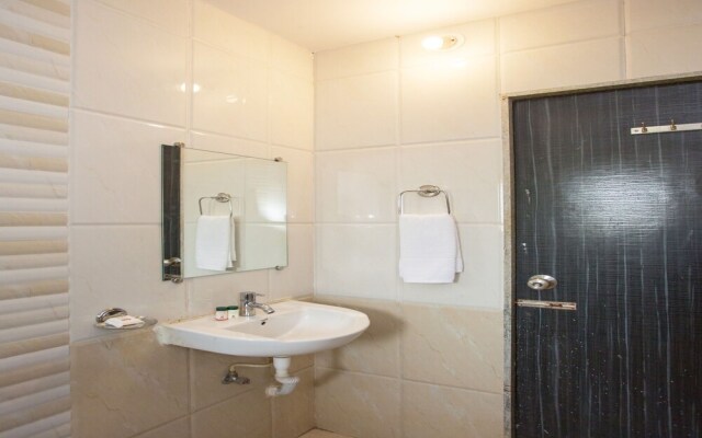 OYO 11944 Rajat Residency