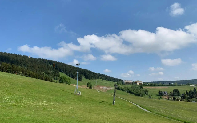 Moderne Ferienwohnung für 5 Gäste in Oberwiesenthal
