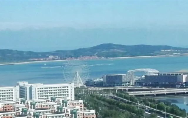 Xinlong Holiday Inn University of Petroleum