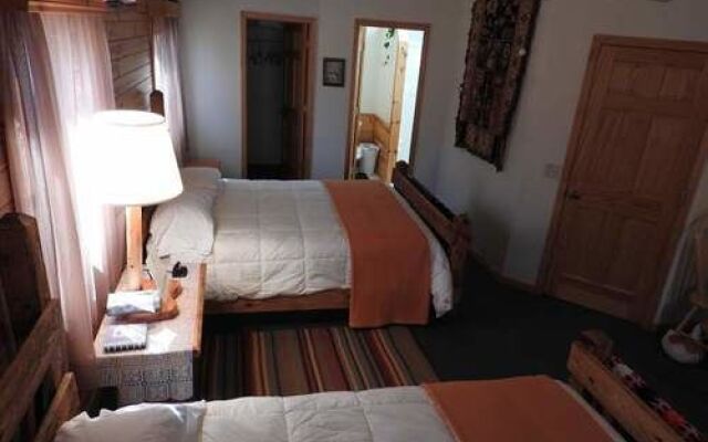 Rodgers Roost Bed & Breakfast