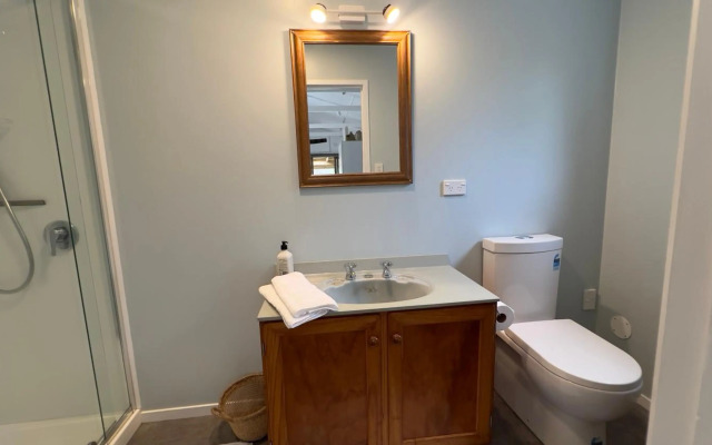 @Taradise-Opunake - eco-friendly Coastal hideaway