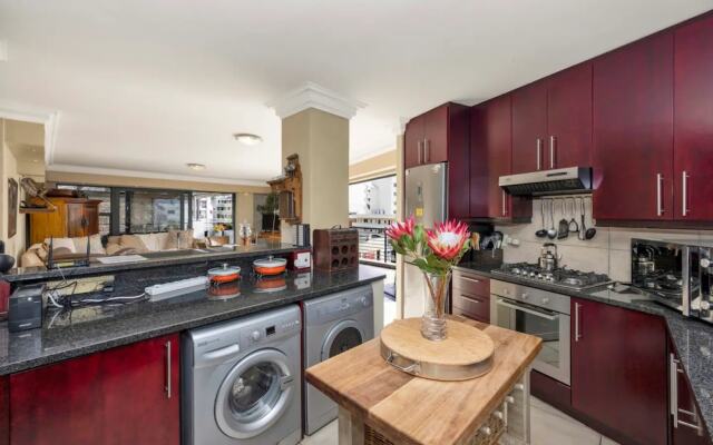 Bright and Stylish Beachfront Apartment