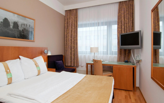 Holiday Inn Helsinki - Vantaa Airport by IHG
