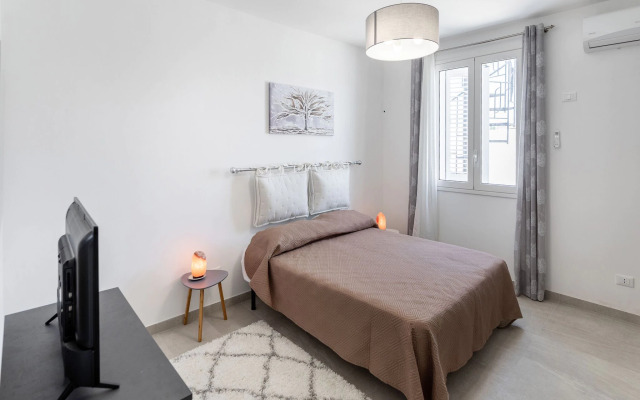 Detached villa with air conditioning