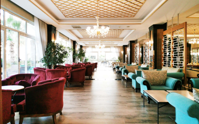 Side Crown Palace Ultra All Inclusive