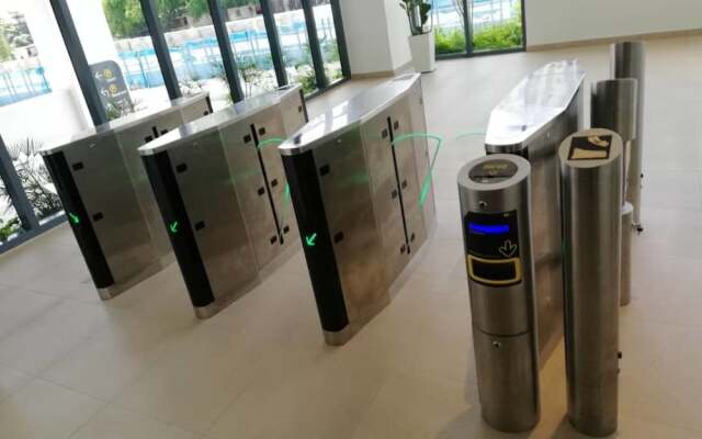 3 Tower Duplex Unit Apartment