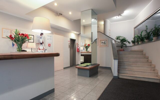 Residence House Aramis Down Town