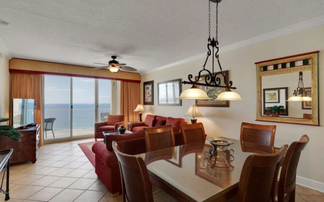 Twin Palms 1705