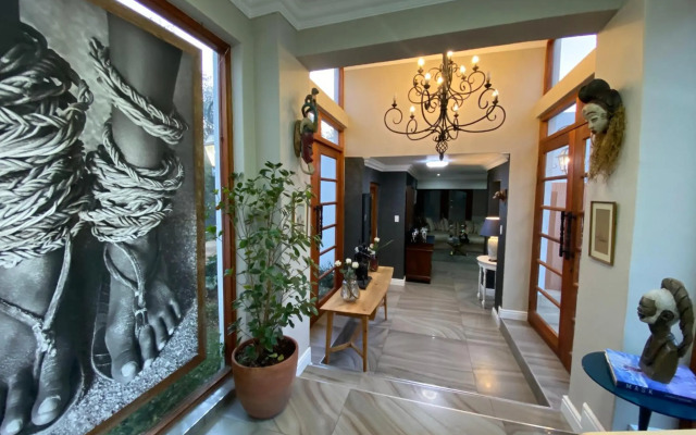 The Ridgeback, 4 Bedroom House Bryanston