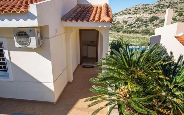 Holiday villa SUNJOY 100m. from the beach.
