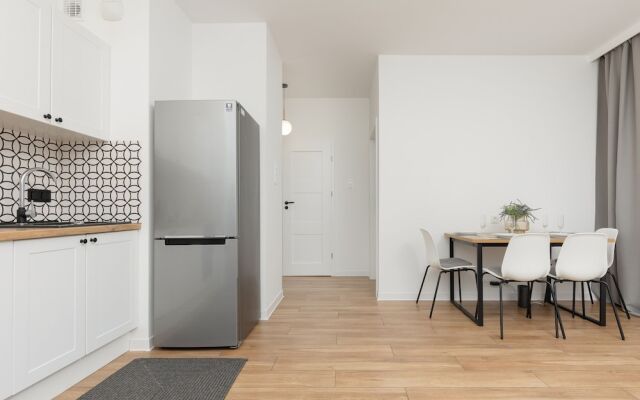 Spacious Apartment by Renters