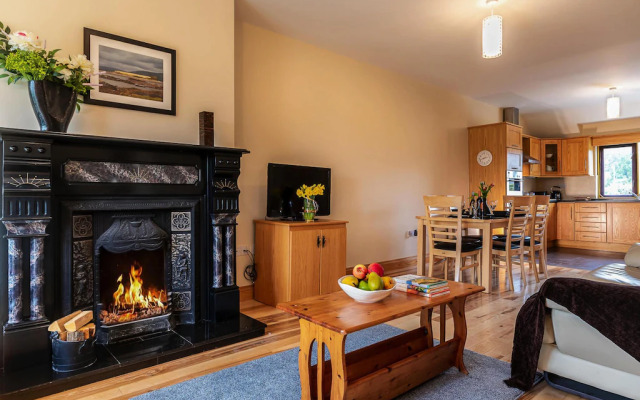 Semi detached house, Kenmare