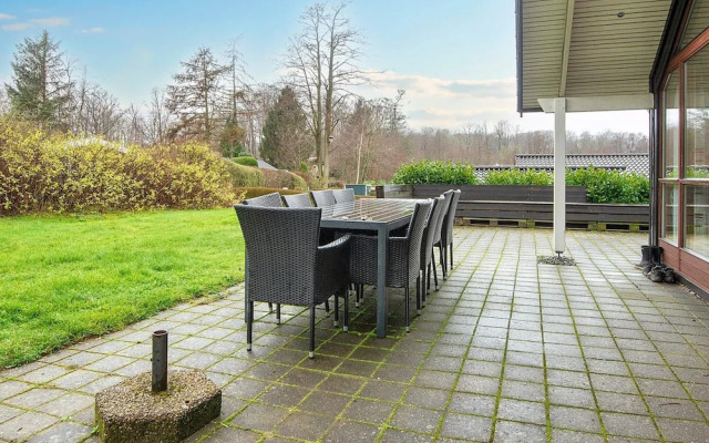 8 Person Holiday Home in Aabenraa