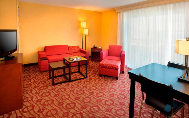 Courtyard by Marriott Niagara Falls