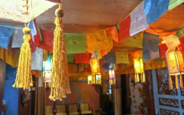 Jiuzhaigou Yangke'er Tibet-style Inn