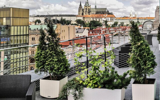 Wenceslas Square Terraces