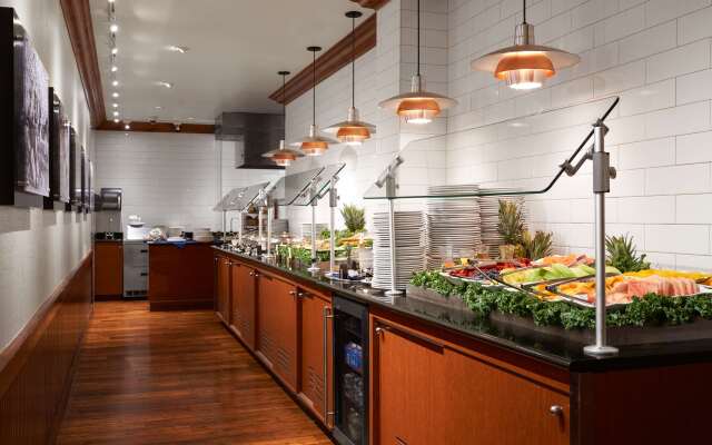 DoubleTree by Hilton Hotel Dallas – Love Field