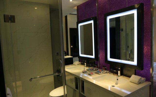 D Mark Hotel