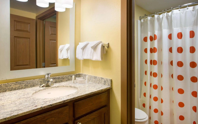 Sonesta Simply Suites Detroit Novi