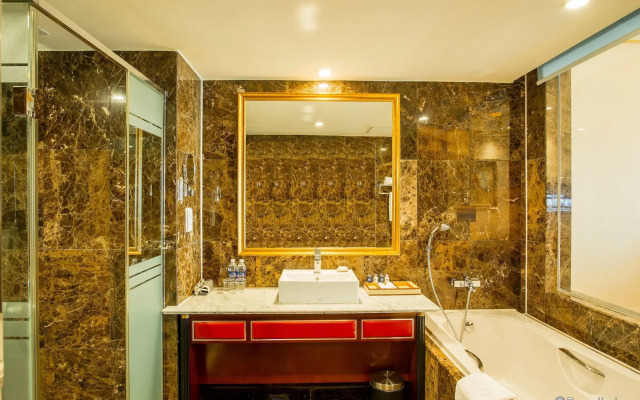 Grand Plaza Hotel Hanoi