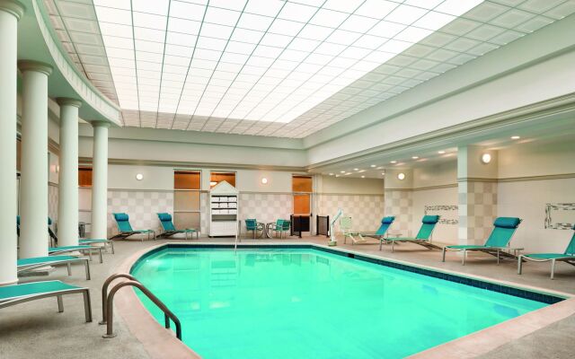 Radisson Hotel Cincinnati Riverfront
