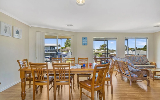 Green Reef Beach House