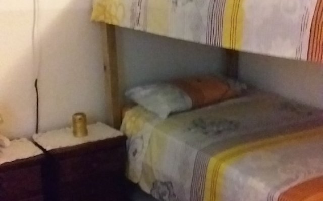 "room in Apartment - Comfortable inn Green Sea Villa Helen / Kilometro 4 Circunvalar"
