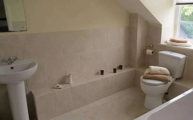 Eagle Lodge Rooms