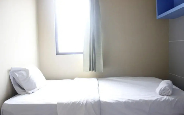 Minimalist 3BR Gateway Cicadas Ahmad Yani Apartment