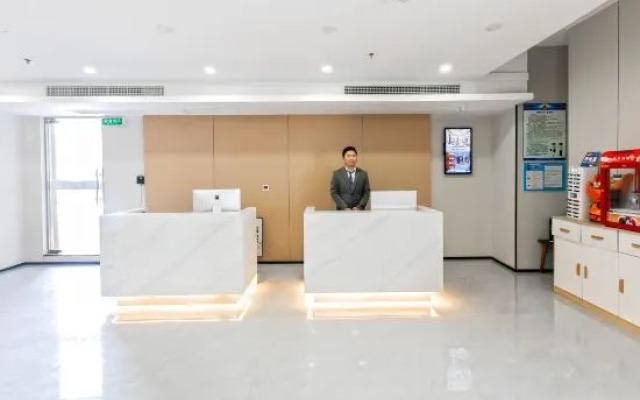 Donggang Hotel