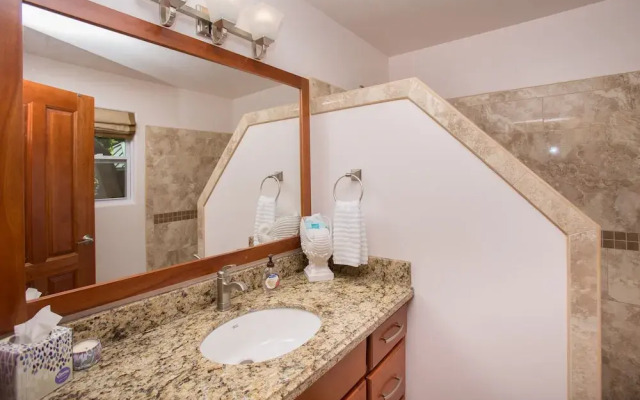 Tortuga Terrace-43 Lawson Rock 3 Bedroom Home by RedAwning