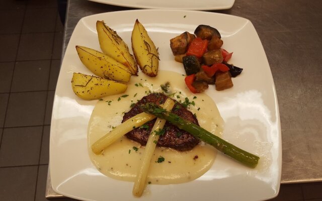 Toscana Restaurant and Bed & Breakfast