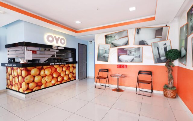 OYO 90296 Red Orange Hotel Port Klang