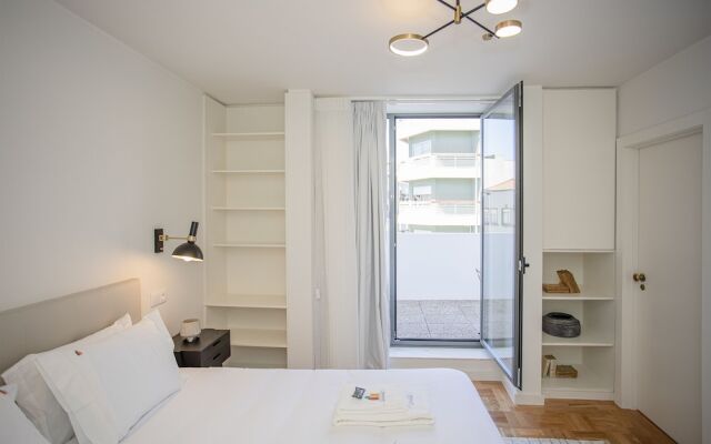 Liiiving in Porto - Design Bright House