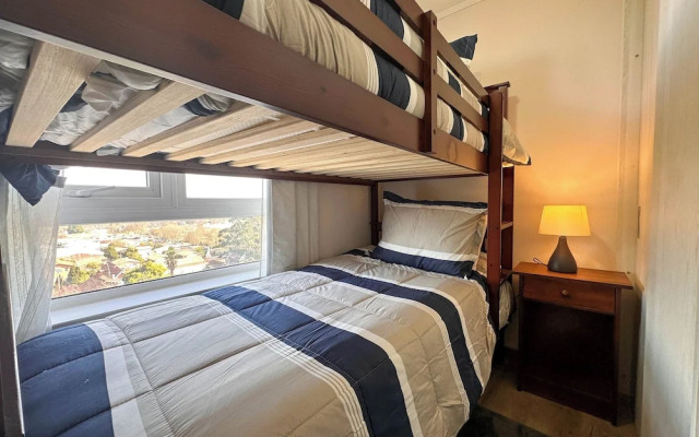 Laguna Oriente by Andes+