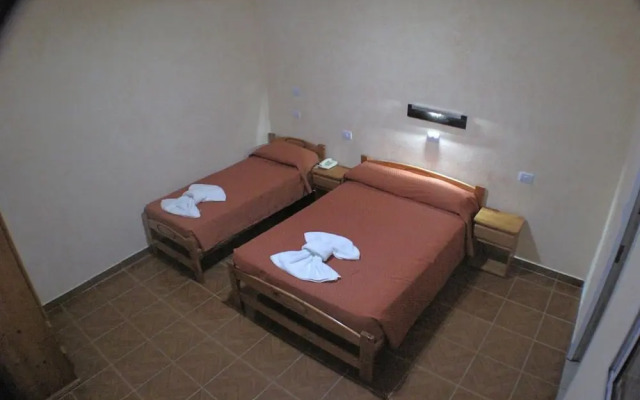Los Cedros Hotel
