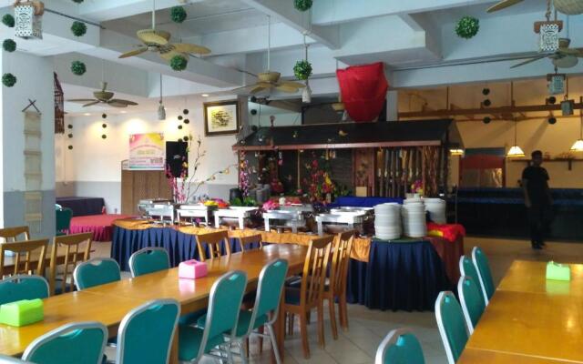 Lumut Apartment