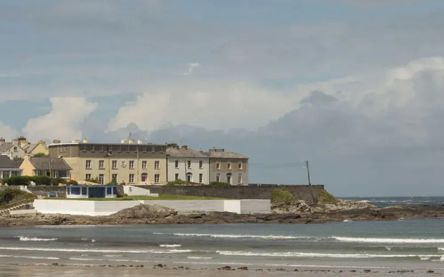 Moore Bay Holiday Homes