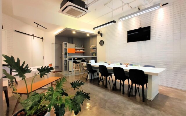 Silom Studios