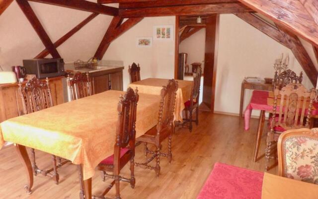 ADRIHOF à Riquewihr, Cour de l'Abbaye d'Autrey