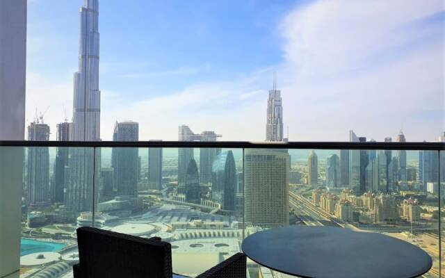 Luxury Stay at the Fountains - Dubai