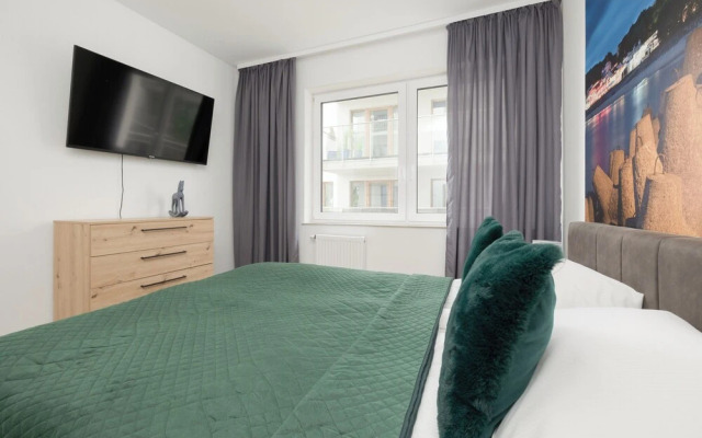 Kapitański Mostek by Renters