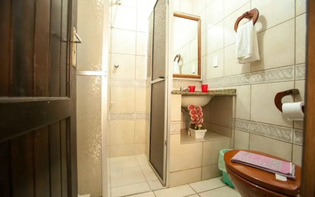 Tropical Hotel Residência / Rafael Almeida Imóveis