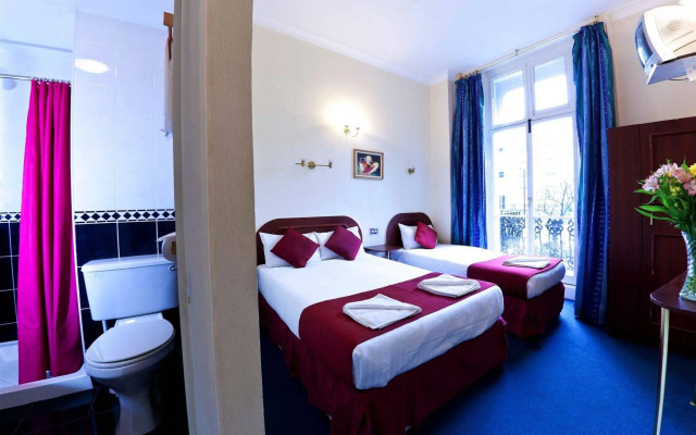 Whiteleaf Hotel