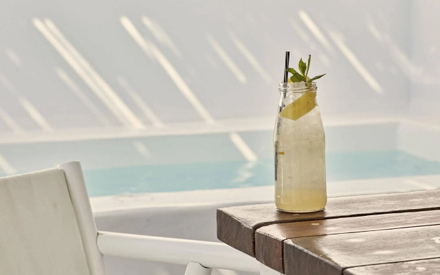 Anemos Beach Lounge Hotel