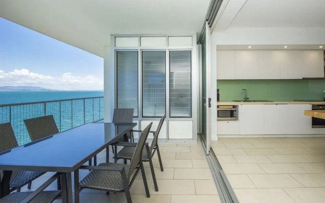 1 Bright Point Apartment 5301