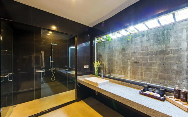 White Lotus Villas