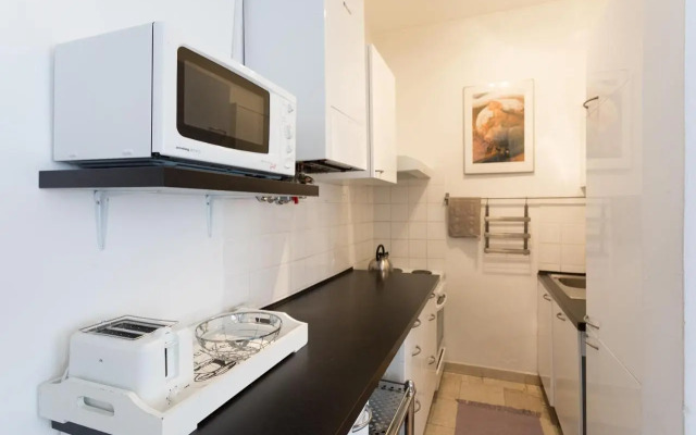 Lovely Two Level Apartment For Families
