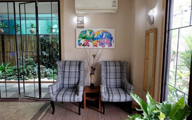 Tree Boutique Hotel Nimman by Tree Retro