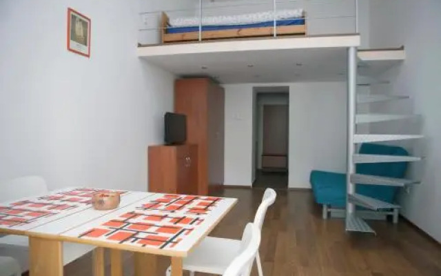 Cute Downtown Studios